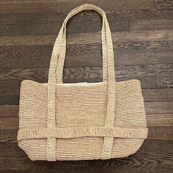 Hat Attack Handbags - Hat Attack Woven Straw Tote in Natural Tan